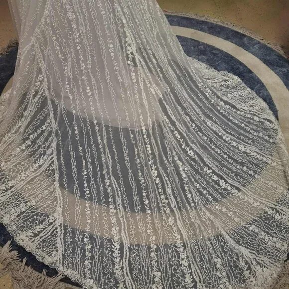 Rosa Clara "Debrah" Wedding Gown (Unaltered) - Picture 7 of 12